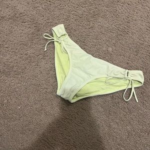 Bikini bottoms